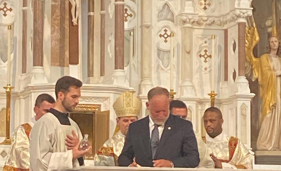 The stunning, bronze statue of Christ the King was installed at Christendom’s new chapel on Thursday, June 29, taking its place as the centerpiece of the piazza outside the chapel.